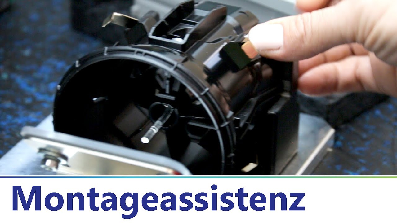 Montageassistenz: Schlauer Klaus beim Automotive Zulieferer - Fischer Gruppe Thumbnail Montageassistenz