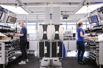 Fachkräftemangel in der Fertigung: Wie intelligente Assistenzsysteme die Lücke schließen
