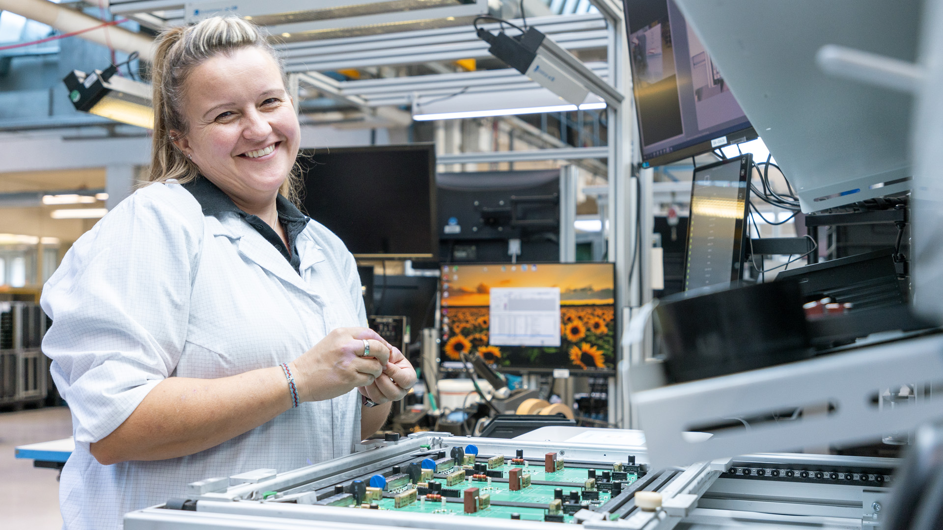 THT-Bestückung sichern | Prettl Electronics